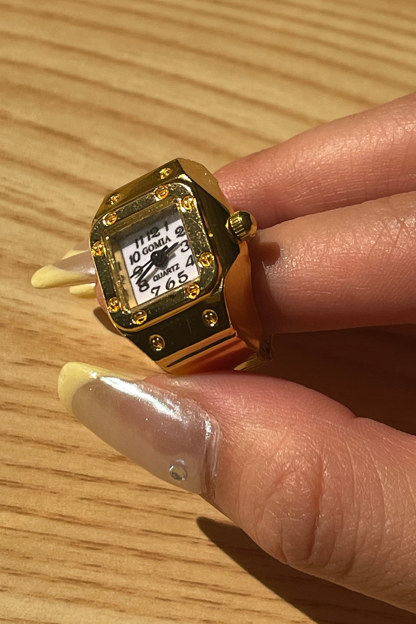 Ring Watch